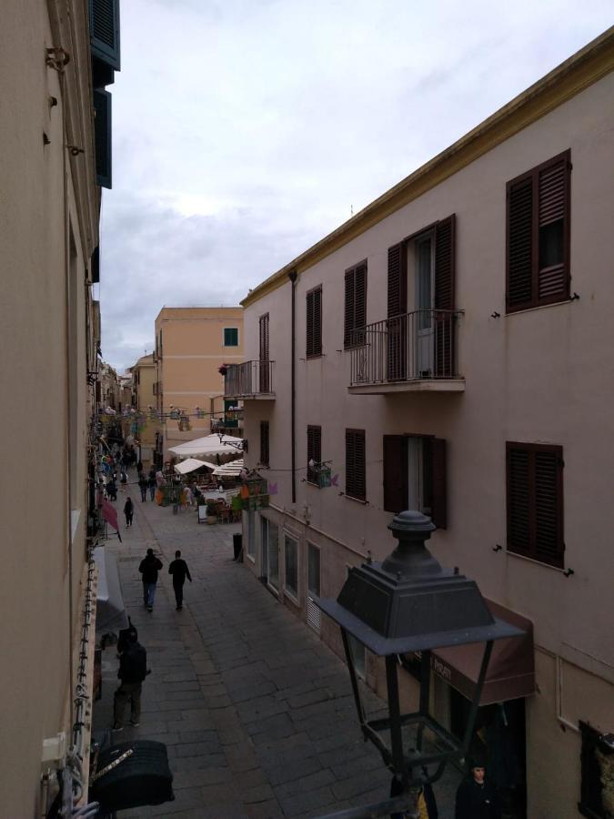 Piazza Ginnasio Affittacamere Альгеро Экстерьер фото
